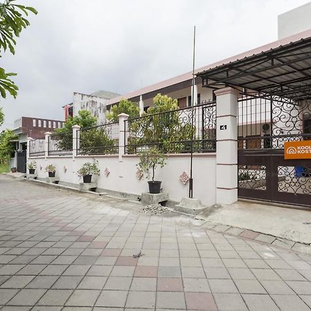 Koolkost Syariah Near Upn Veteran Hotell Medokanayu Eksteriør bilde